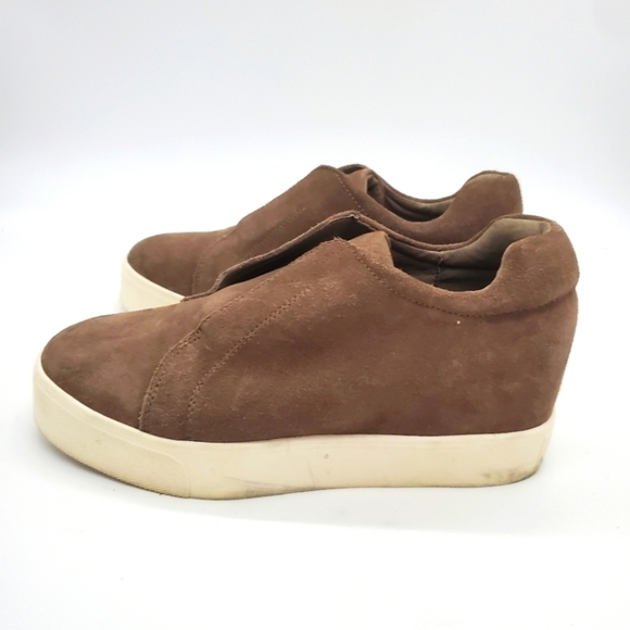 J Slides NYC Shoe Womens 8.5M Suede Hidden Wedge Sneakers Taupe Slip On Platform - Picture 1 of 9